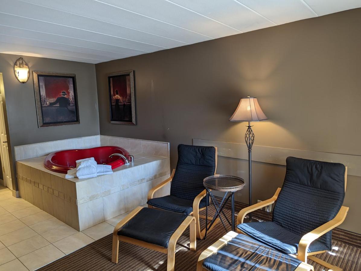 Days Inn By Wyndham Birch Run Dış mekan fotoğraf