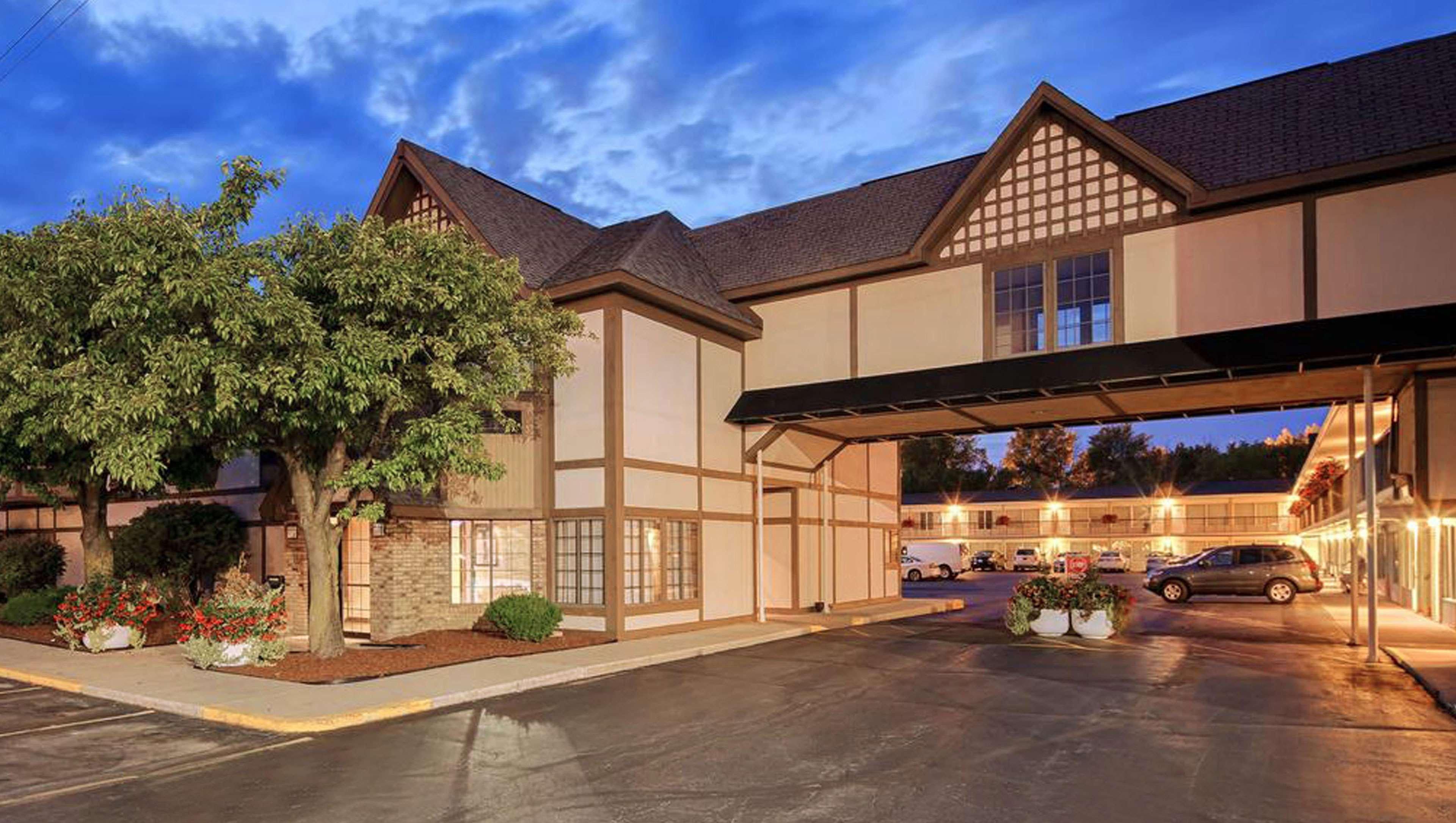 Days Inn By Wyndham Birch Run Dış mekan fotoğraf