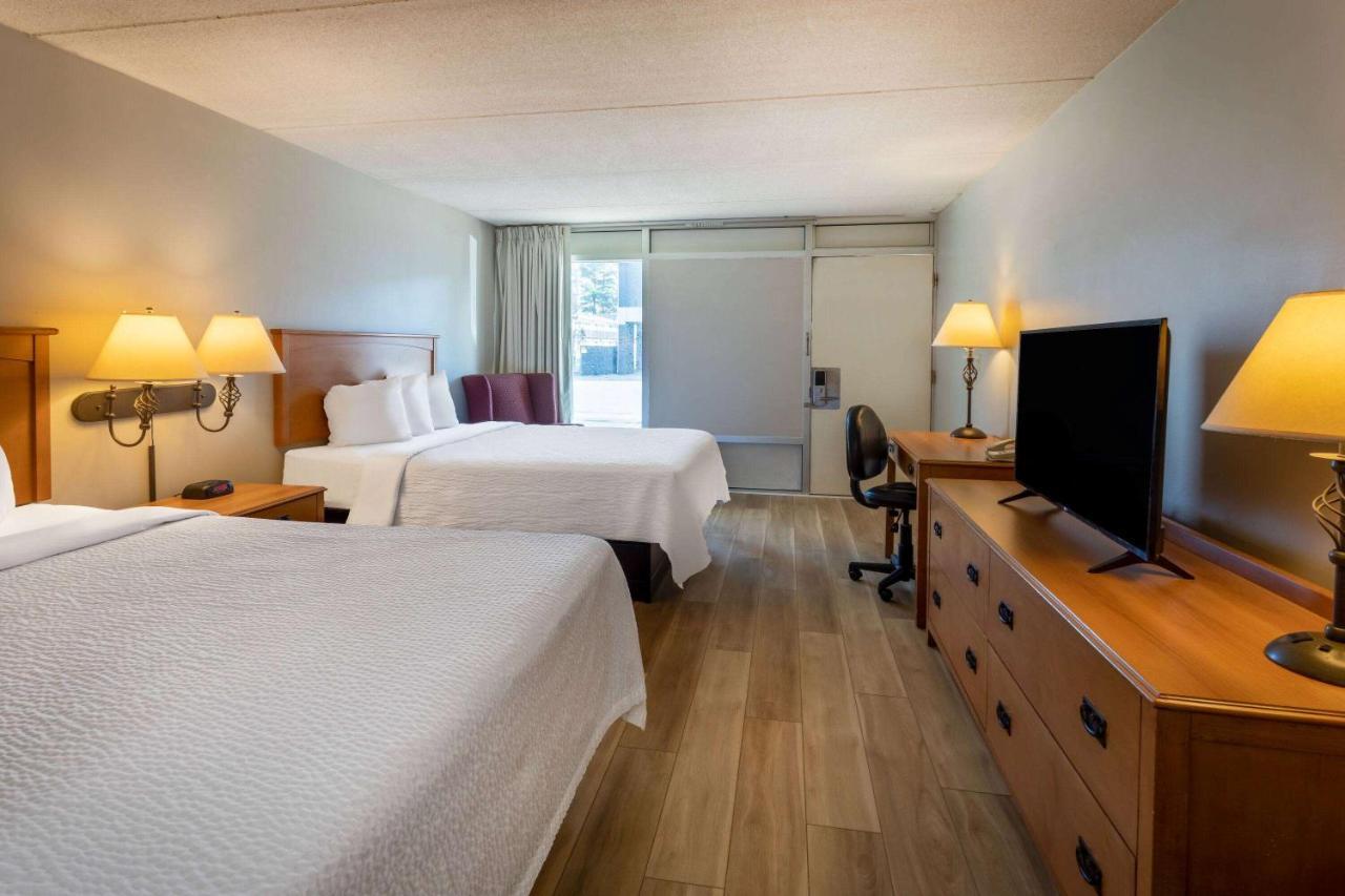 Days Inn By Wyndham Birch Run Dış mekan fotoğraf